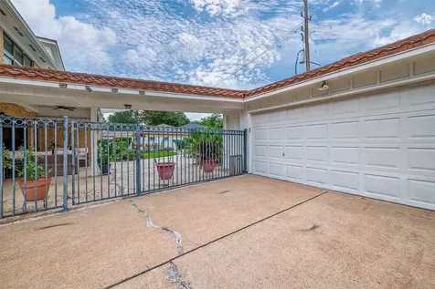 1755 Carriage Way Sugar Land TX 77478