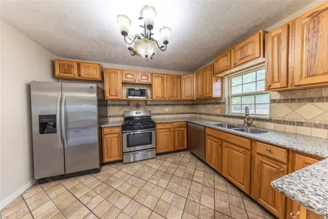 1229 W 21st Street Houston TX 77008