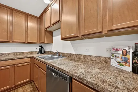 6714 Atlasridge Drive Houston TX 77048