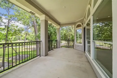 11 Twin Greens Court Houston TX 77339