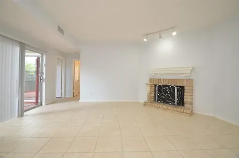 9809 Richmond Avenue G1 Houston TX 77042