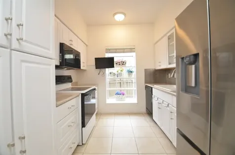 9809 Richmond Avenue G1 Houston TX 77042