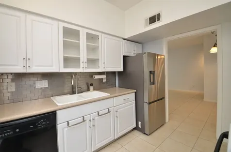 9809 Richmond Avenue G1 Houston TX 77042