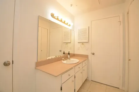 9809 Richmond Avenue G1 Houston TX 77042