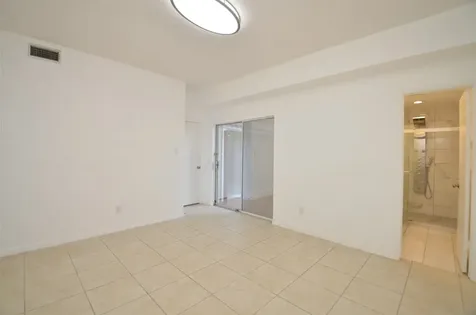 9809 Richmond Avenue G1 Houston TX 77042