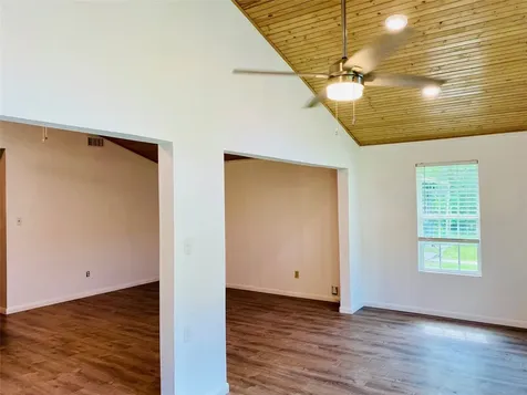 28624 Rantoul Court Huntsville TX 77320