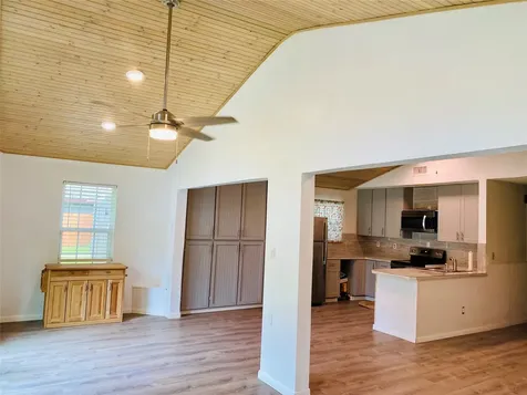 28624 Rantoul Court Huntsville TX 77320
