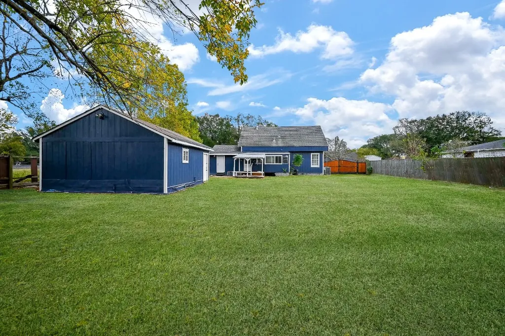 2806 Dupont Street Pasadena TX 77503