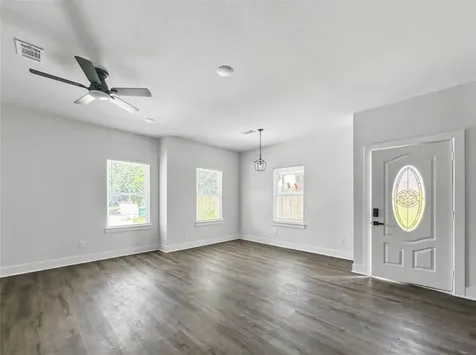 6010 Bobby Burns Street B Houston TX 77028