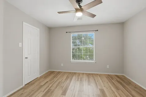 71 S Burberry Park Circle The Woodlands TX 77382