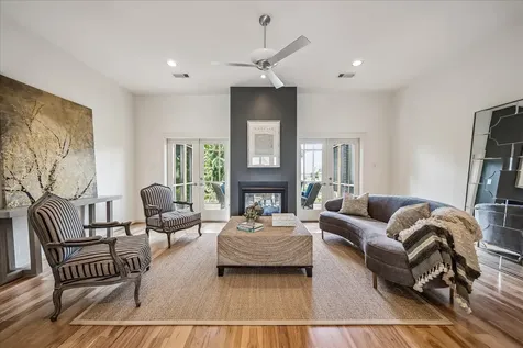 530 W 26th Street Houston TX 77008