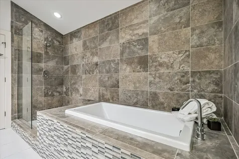 530 W 26th Street Houston TX 77008