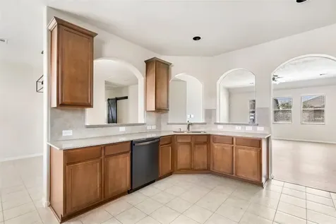 13602 Kodiak Brown Bear Street Crosby TX 77532