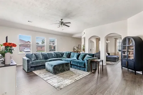 13602 Kodiak Brown Bear Street Crosby TX 77532