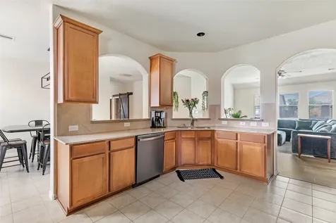 13602 Kodiak Brown Bear Street Crosby TX 77532