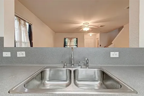 2642 Skyview Trace Court Houston TX 77047