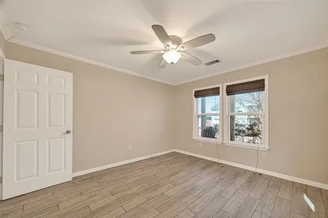 5721 Sylvia Drive Galveston TX 77551