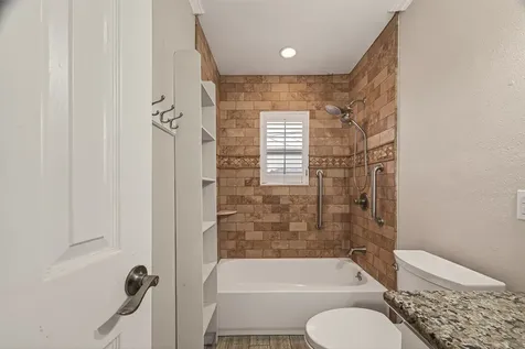 5721 Sylvia Drive Galveston TX 77551