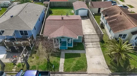 5721 Sylvia Drive Galveston TX 77551