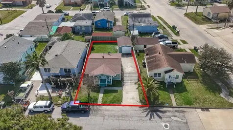 5721 Sylvia Drive Galveston TX 77551