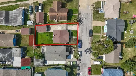 5721 Sylvia Drive Galveston TX 77551