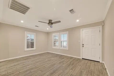 5721 Sylvia Drive Galveston TX 77551