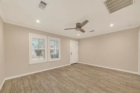 5721 Sylvia Drive Galveston TX 77551