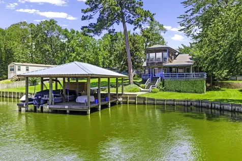 305 Lakeshore Drive Onalaska TX 77360