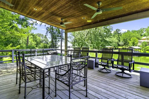 305 Lakeshore Drive Onalaska TX 77360