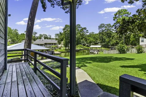 305 Lakeshore Drive Onalaska TX 77360