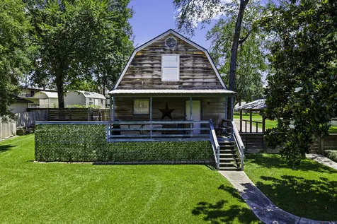 305 Lakeshore Drive Onalaska TX 77360