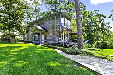 305 Lakeshore Drive Onalaska TX 77360