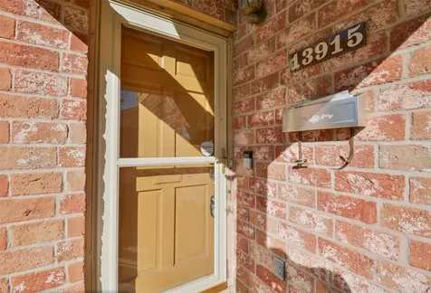 13915 Roundstone Lane Houston TX 77015