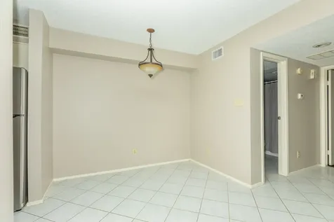 7128 N Holiday Drive Galveston TX 77550