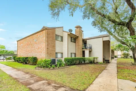 7128 N Holiday Drive Galveston TX 77550
