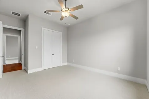 124 El Paso Bend New Waverly TX 77358