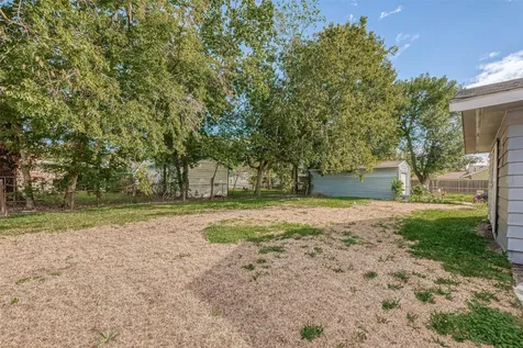 5619 Willow Glen Drive Houston TX 77033