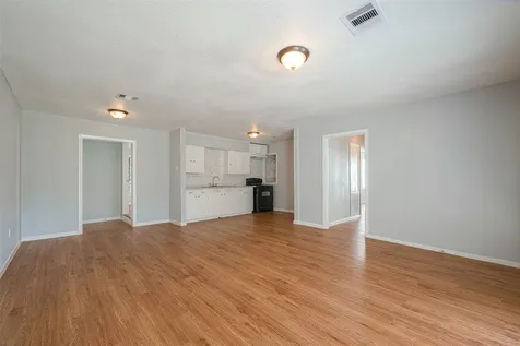 5619 Willow Glen Drive Houston TX 77033