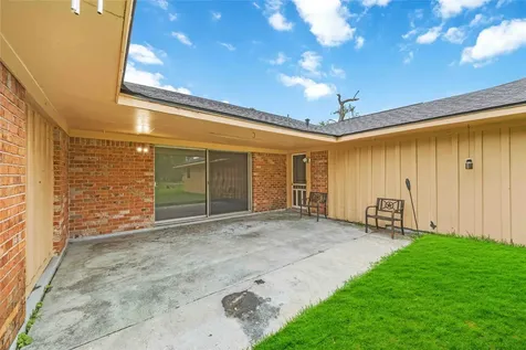 435 Rolling Wood Road Baytown TX 77520