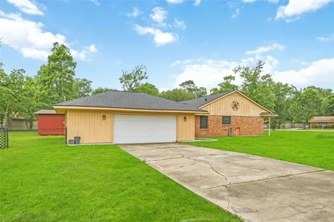 435 Rolling Wood Road Baytown TX 77520
