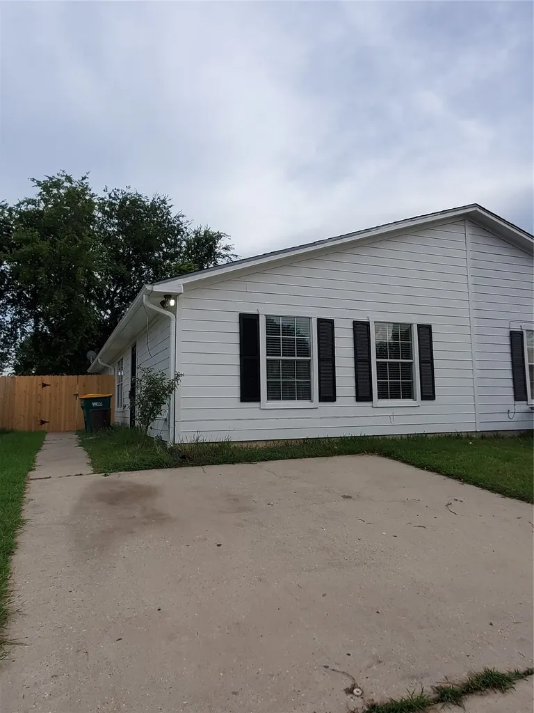 5319 Cherie Crest Court Houston TX 77088