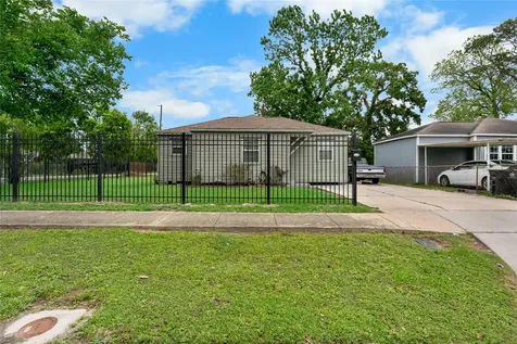 1005 Majestic Street Houston TX 77020