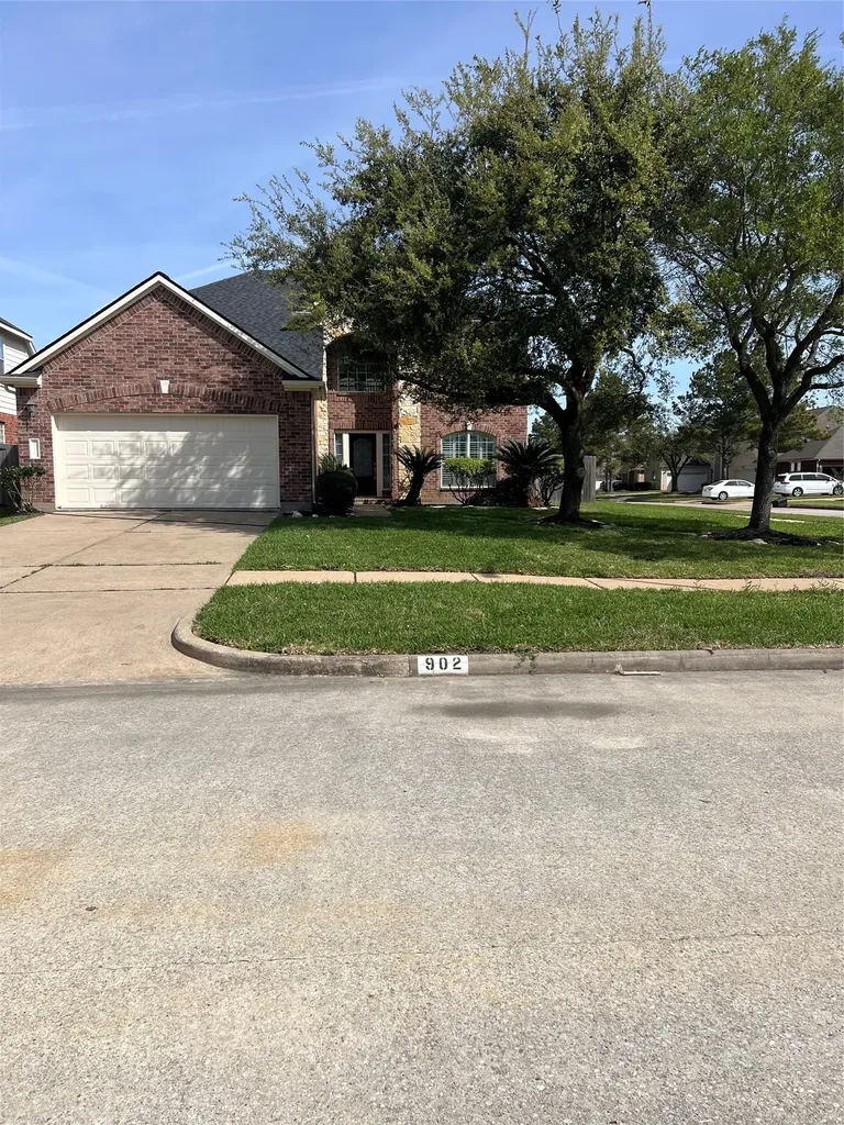902 Brandy Street Stafford TX 77477
