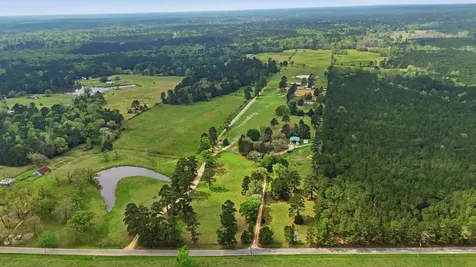 882 Four Notch Road Huntsville TX 77340