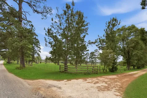 882 Four Notch Road Huntsville TX 77340