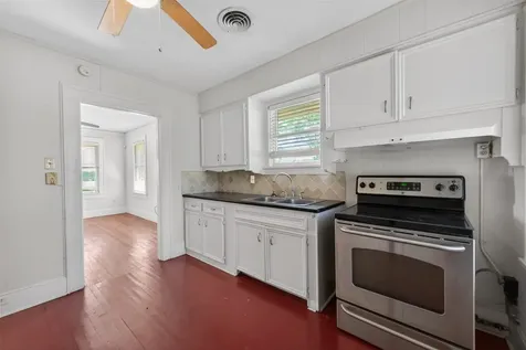 231 Lakeview Drive Sugar Land TX 77498