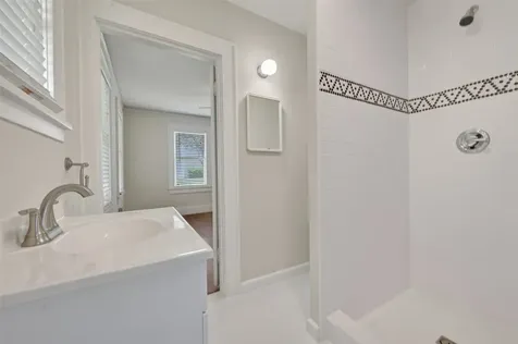 231 Lakeview Drive Sugar Land TX 77498