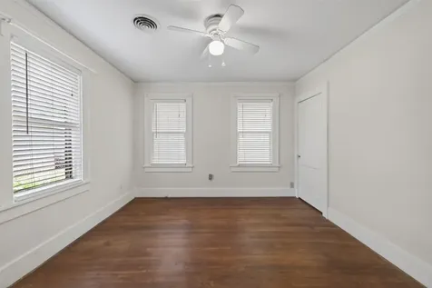 231 Lakeview Drive Sugar Land TX 77498