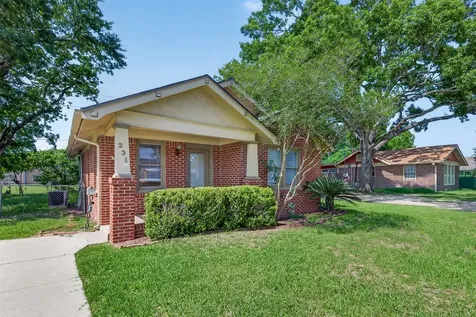 231 Lakeview Drive Sugar Land TX 77498