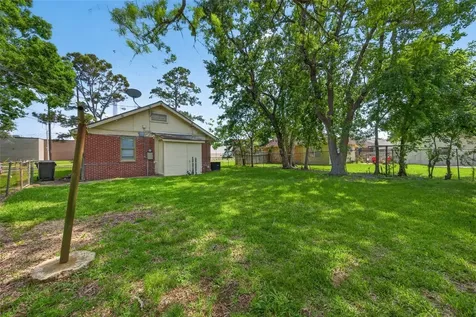 231 Lakeview Drive Sugar Land TX 77498